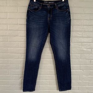 NWOT Size 8 Dark Wash Old Navy Denim Jeans